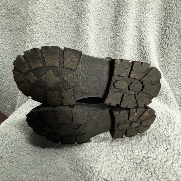 Olivia Miller Combat Boots Size 7.5 Black Zipper Closure with Buckle Side Zipper - Picture 9 of 10